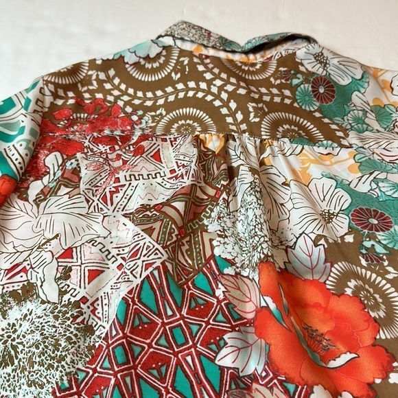 Chico’s floral button down blouse - Picture 12 of 12